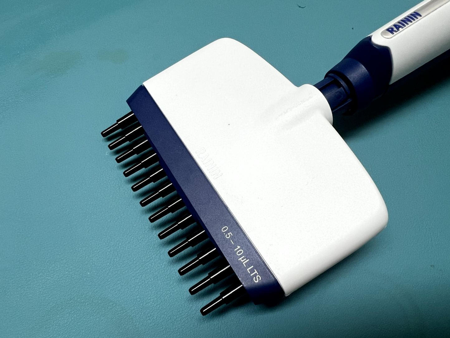 Rainin Pipet-Lite XLS LTS L10 0.5-10ul 12 Channel Pipette - Labnob