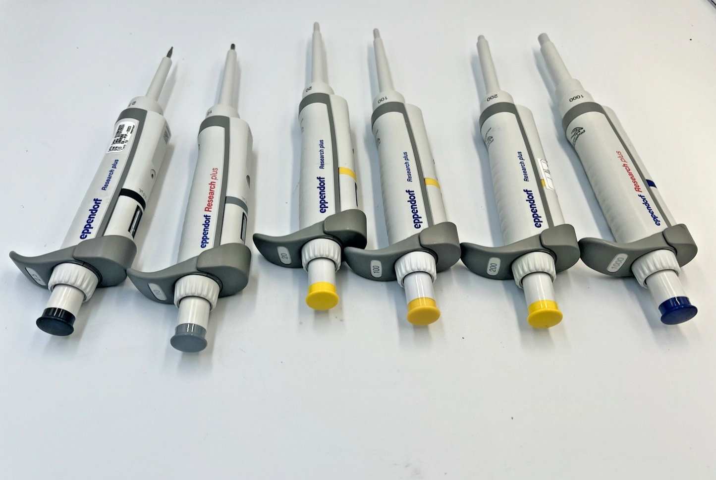 Eppendorf Research Plus Pipette set of 6 P2.5 10 20 100 200 1000, cali, new seal