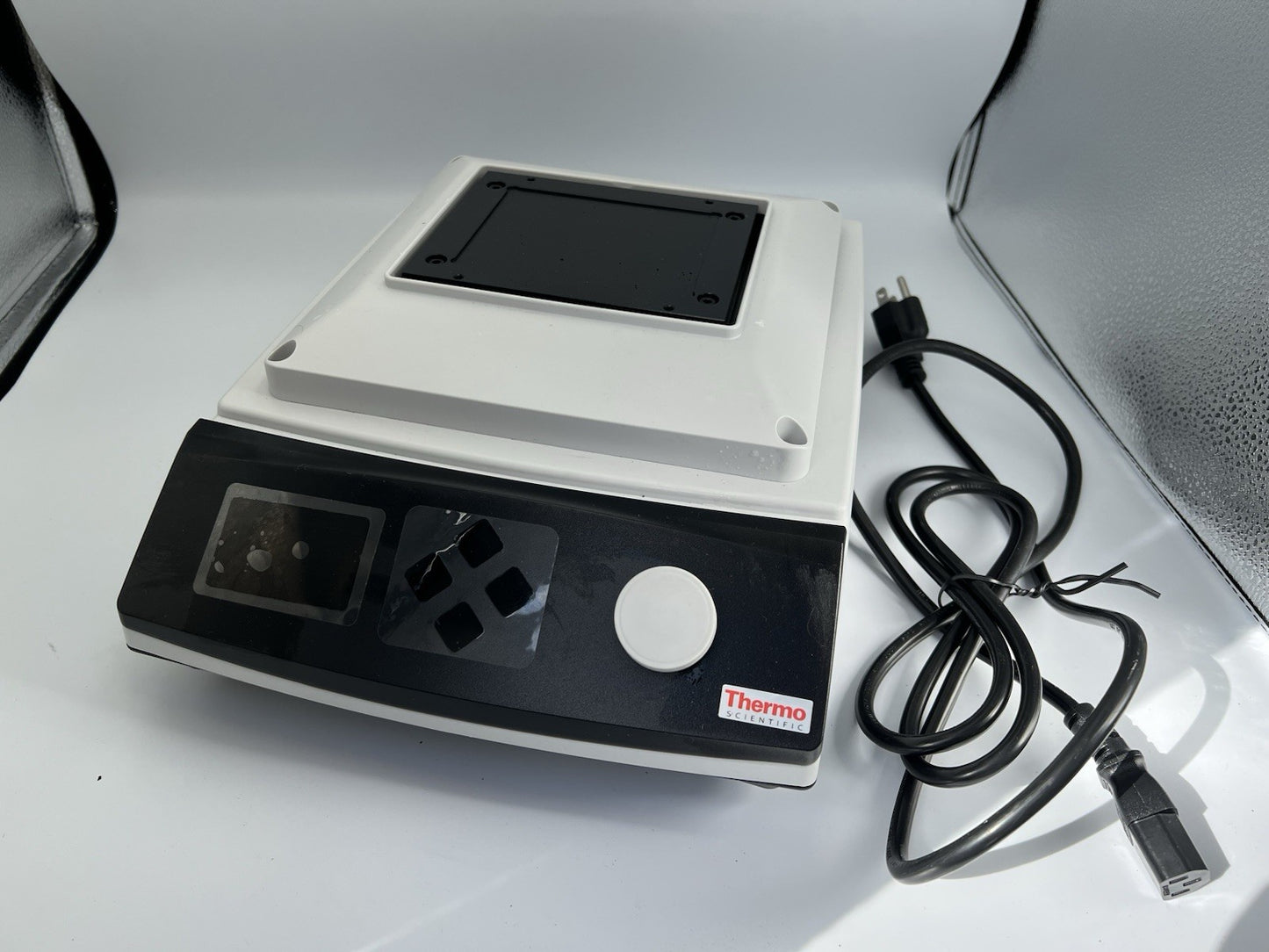 Thermo Scientific Digital Shaking Dry Bath Model No. 88880027 Tested - Labnob