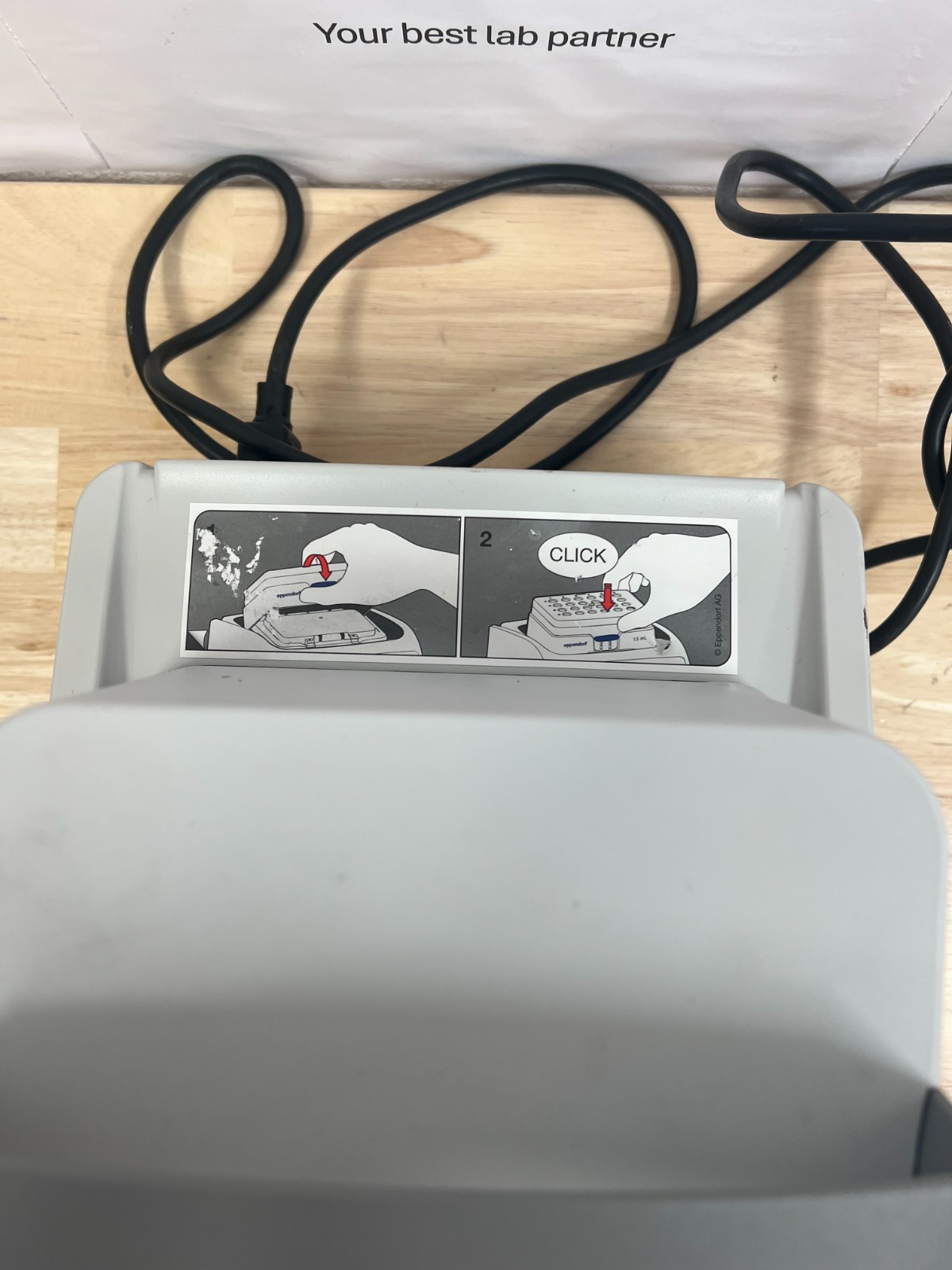 Eppendorf ThermoMixer C 5382 tested with 15ml heat block and cover, video