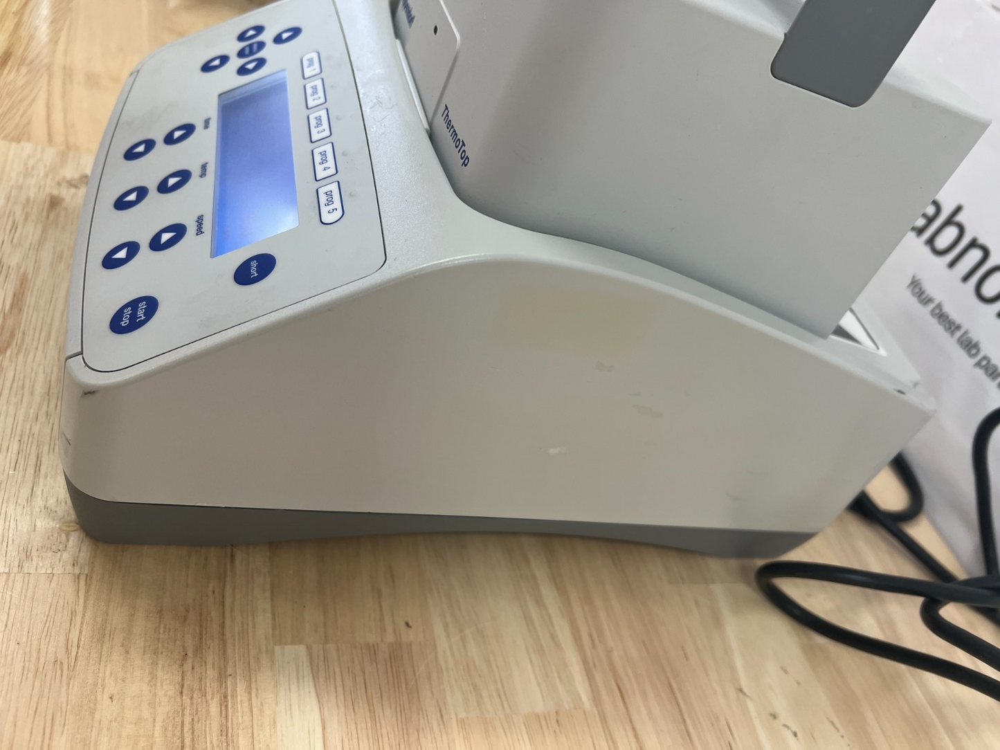 Eppendorf ThermoMixer C 5382 tested with 15ml heat block and cover, video