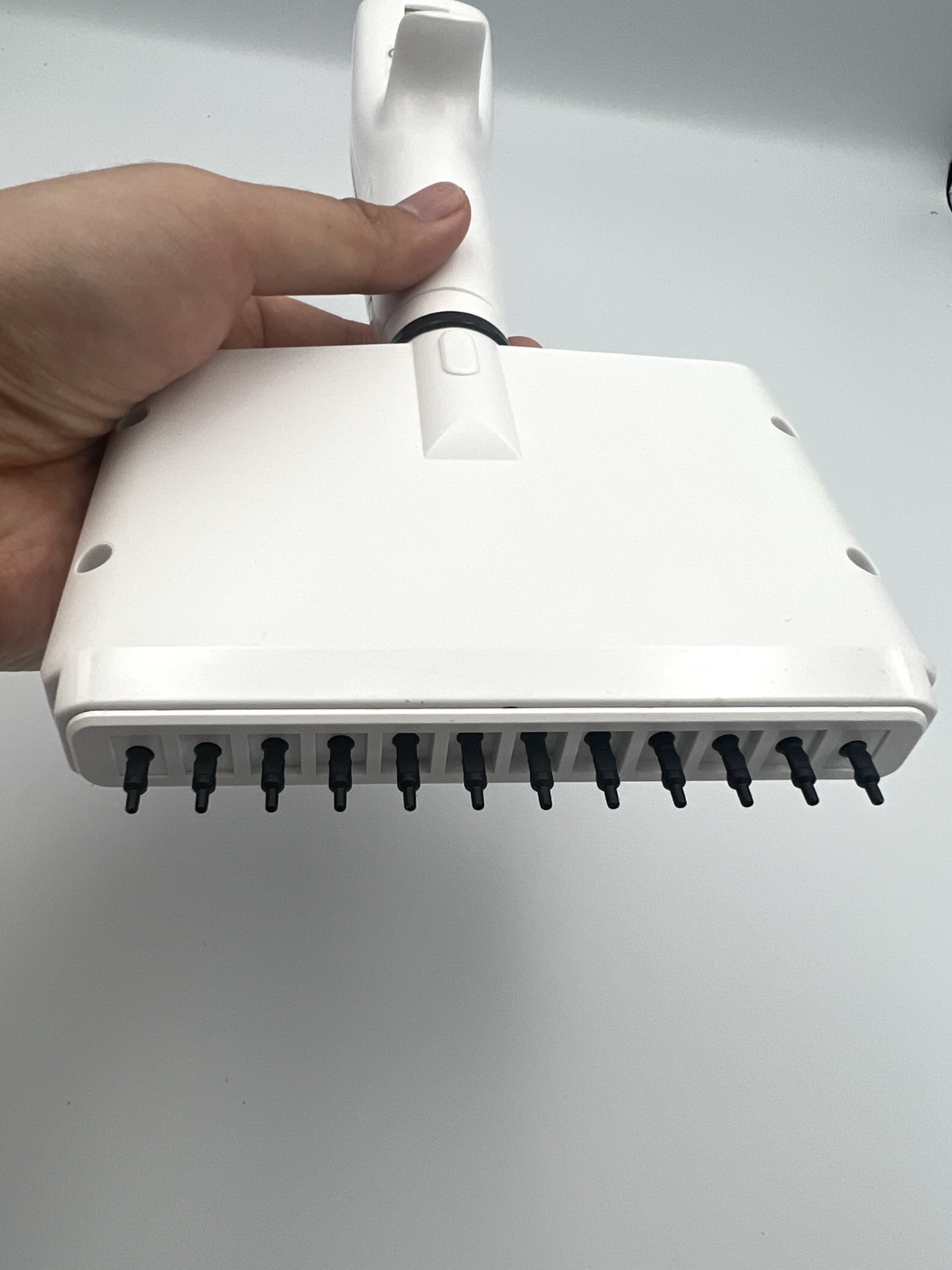 Integra viaflo 12 channel 12.5ul electric pipette 4631 Tested