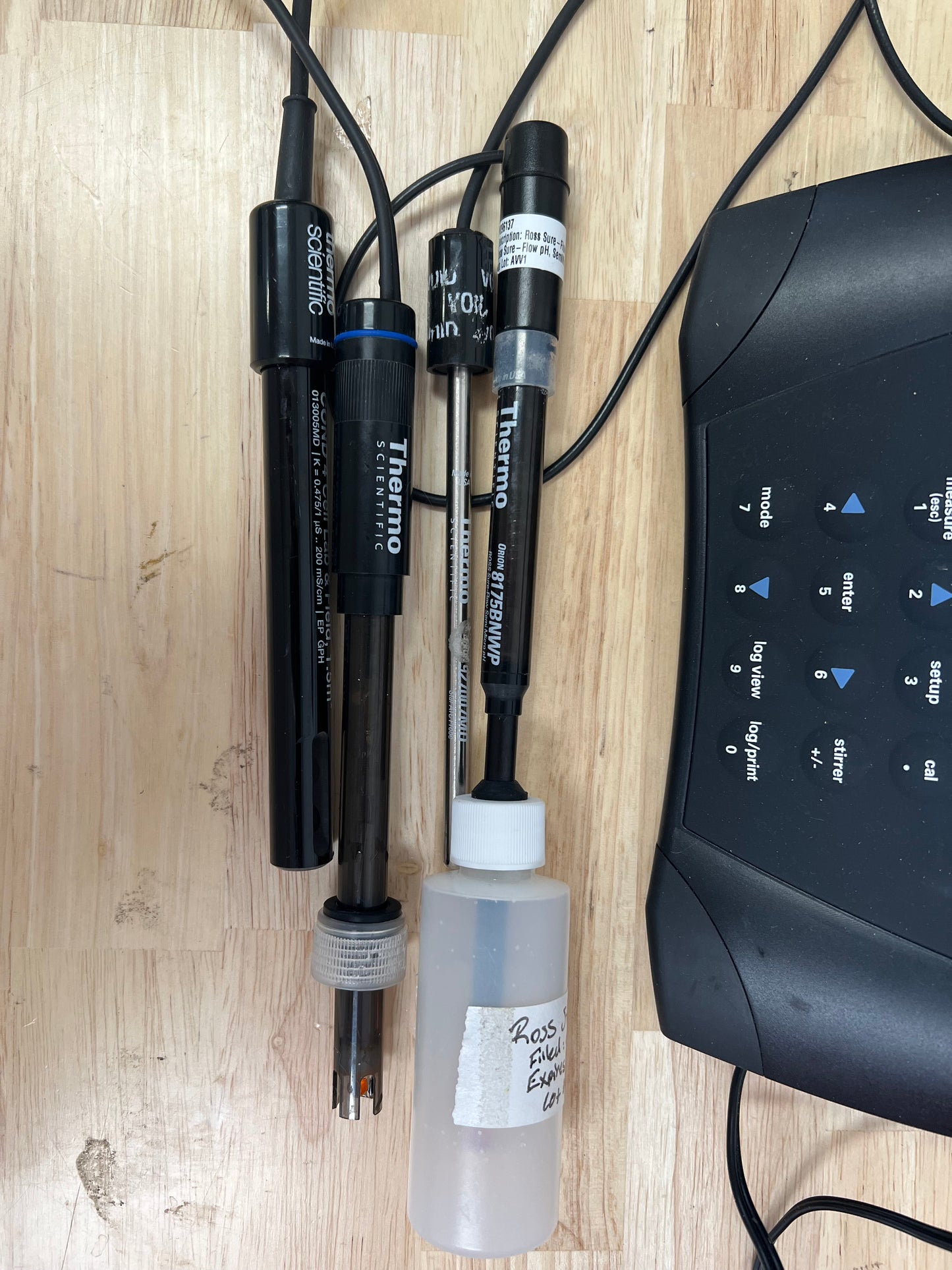 Thermo Orion VersaStar Pro pH/Conductivity Meter with 4 Electrodes