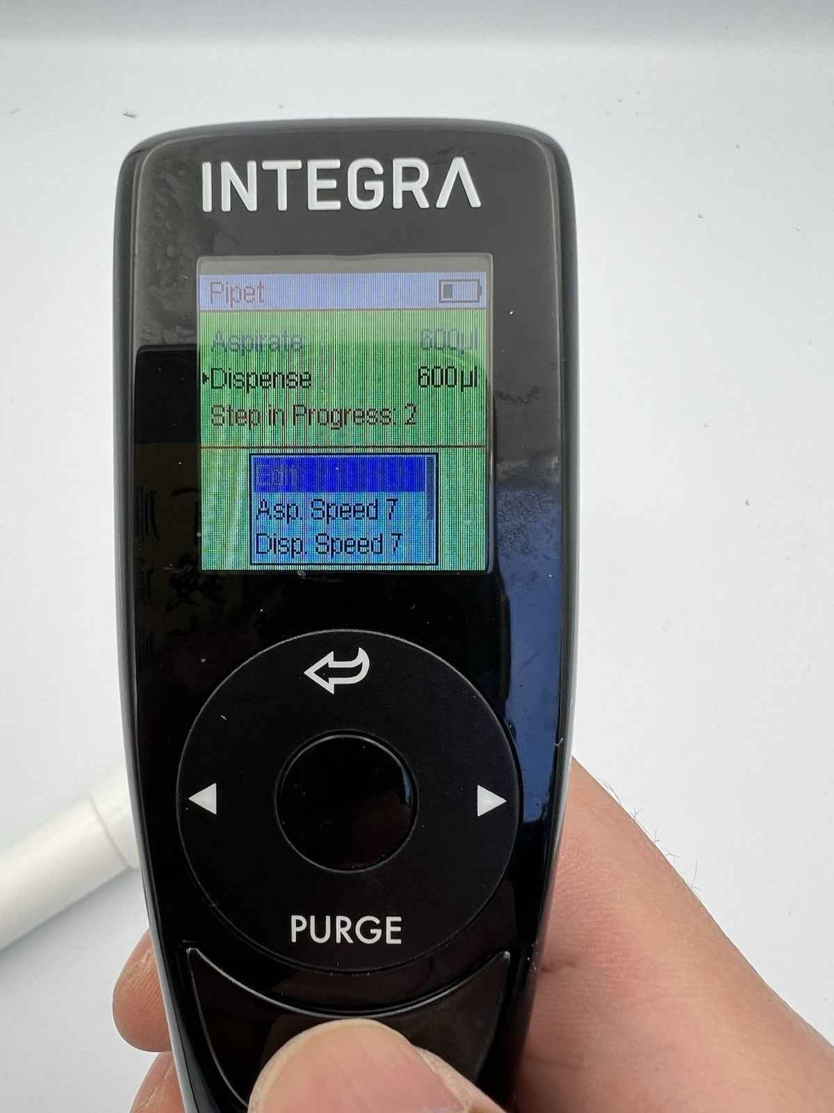 INTEGRA VIAFLO 100-5000 uL DIGITAL PIPETTE SINGLE CHANNEL #4015 - Labnob