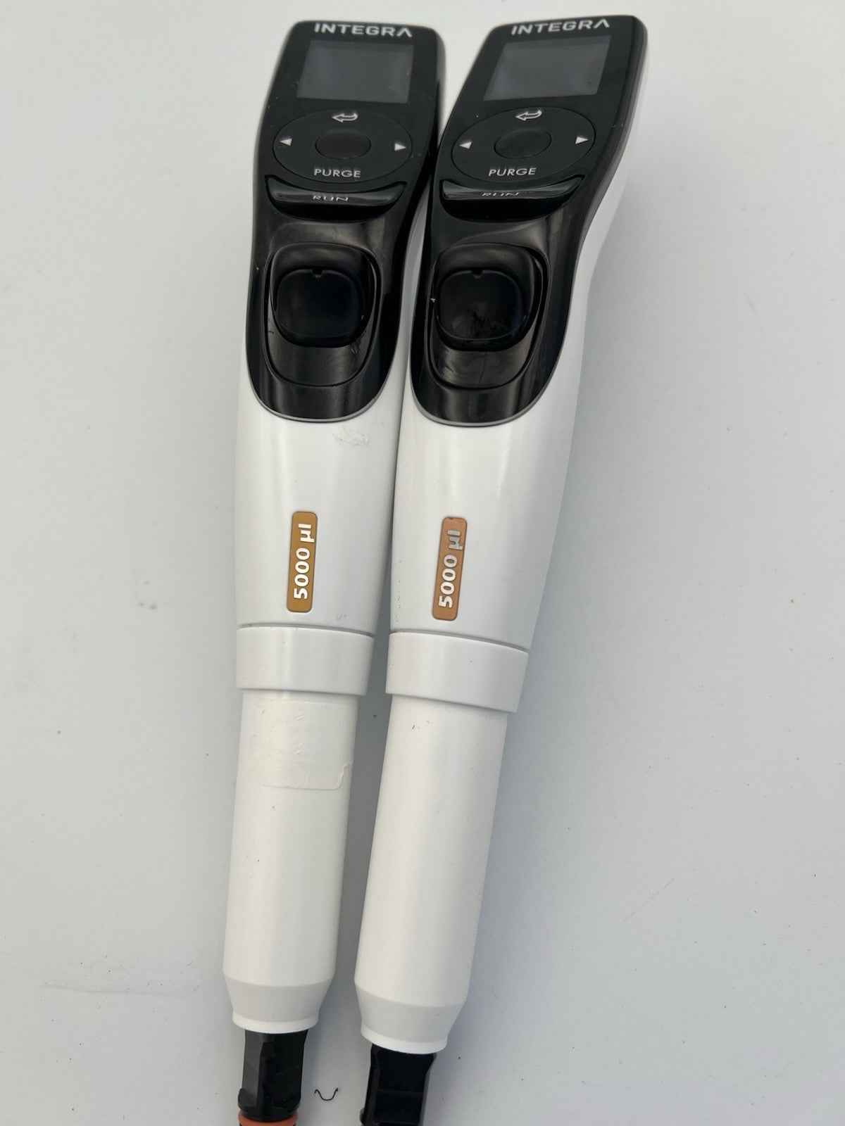 INTEGRA VIAFLO 100-5000 uL DIGITAL PIPETTE SINGLE CHANNEL #4015 - Labnob