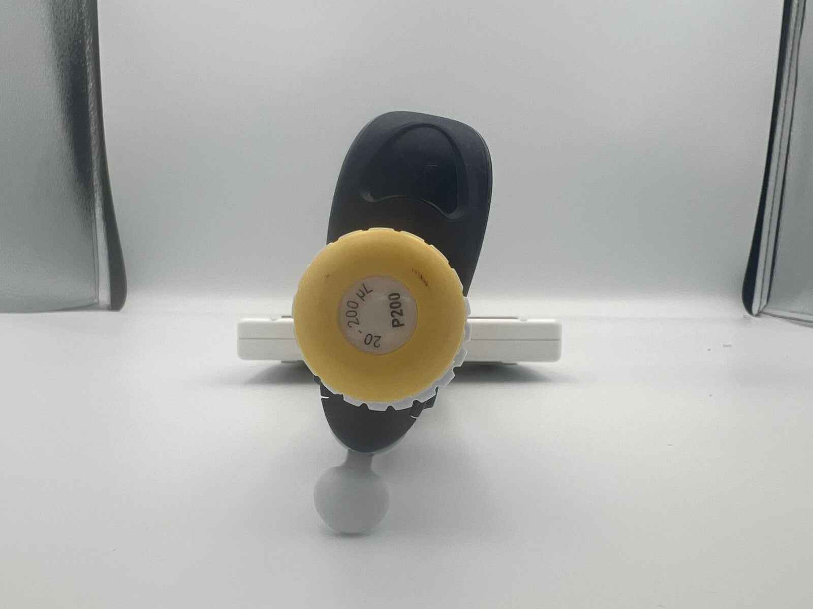 gilson pipetman L 12 Channel 20-200ul P200 Pipette