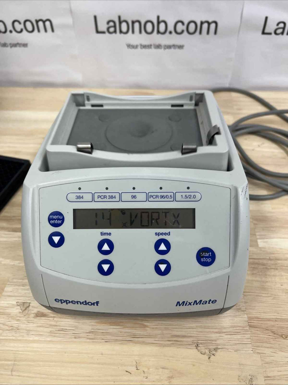 Eppendorf MixMate 5353 Shaker. Keeps Running And Can Not Stop, see the video - Labnob