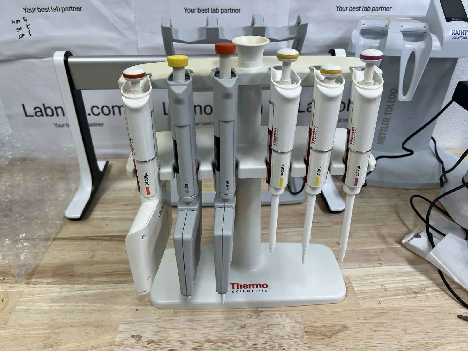 Set Of 6 Thermo Scientific Finnpipettes Pipettes