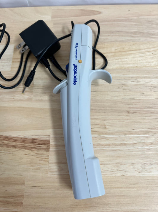 Eppendorf Repeater E3x ~ 1uL - 50mL electronic pipette - Labnob