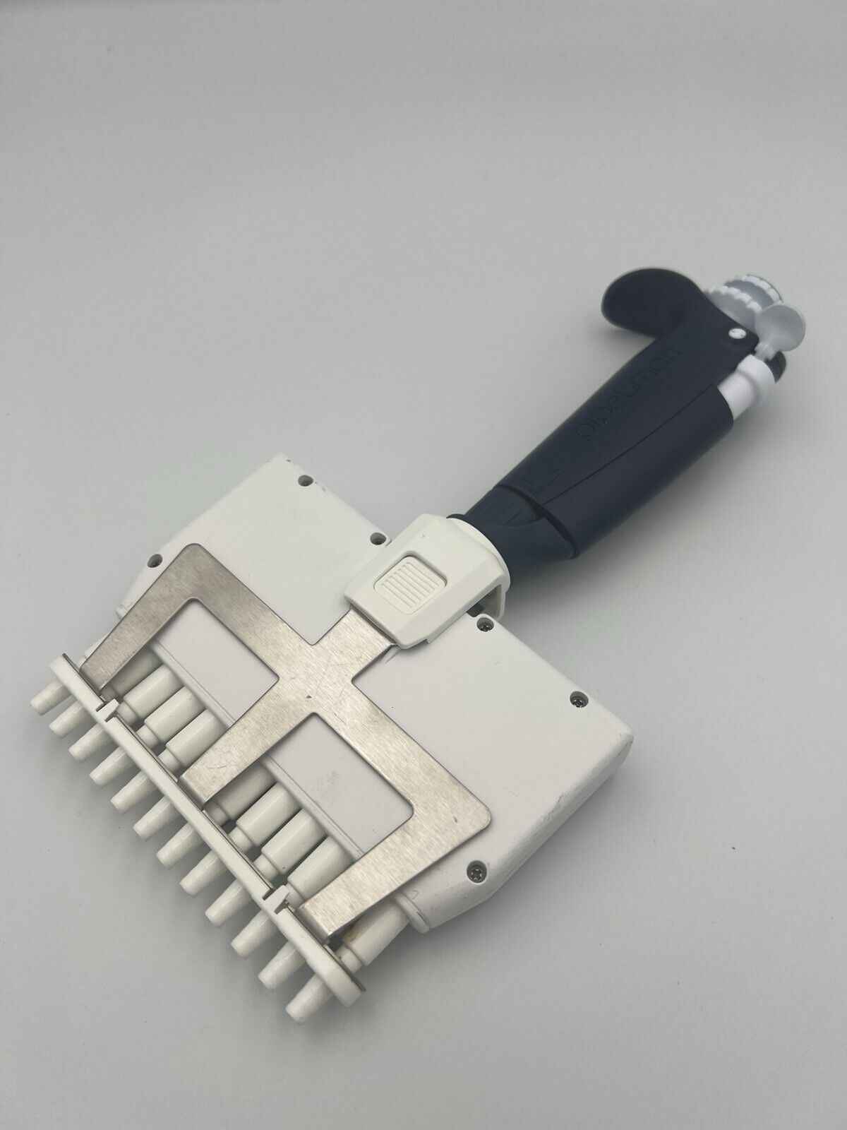Gilson Pipetman L P300L 12 Channel 20-300ul Pipette - Labnob
