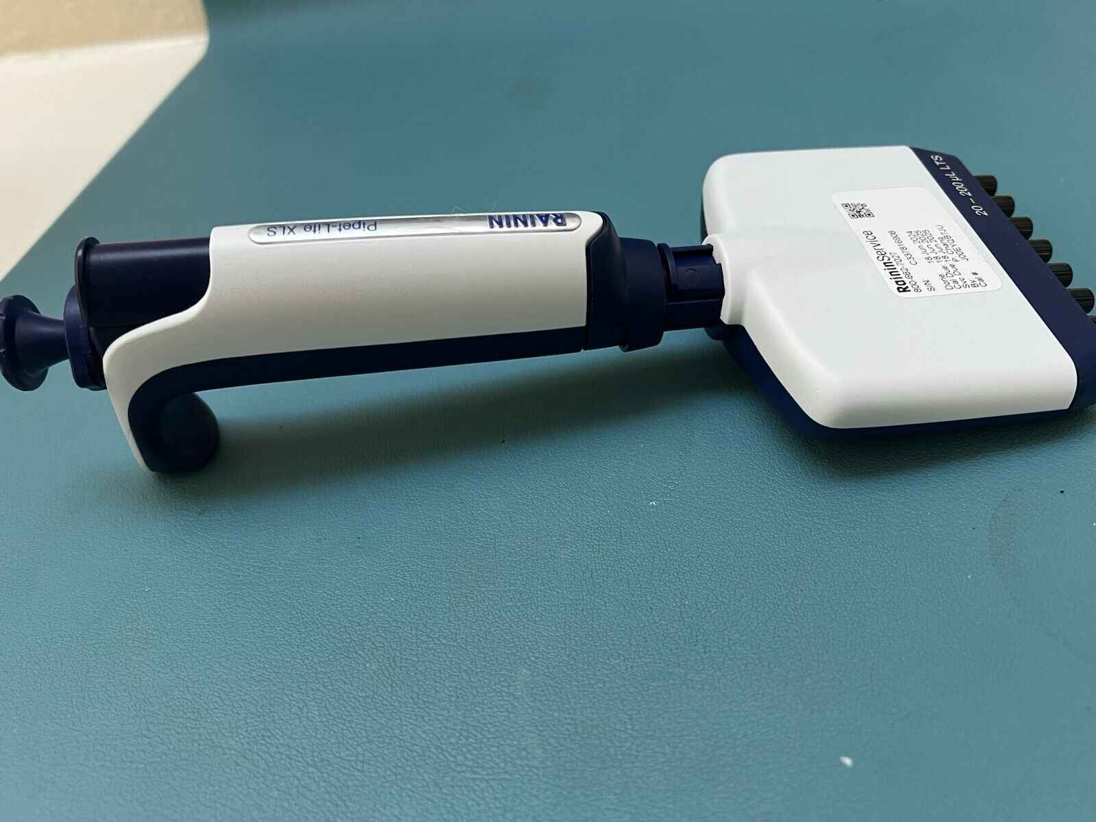 Rainin  Pipet-Lite 8 channel L8-200XLS 20-200ul LTS Pipette - Labnob