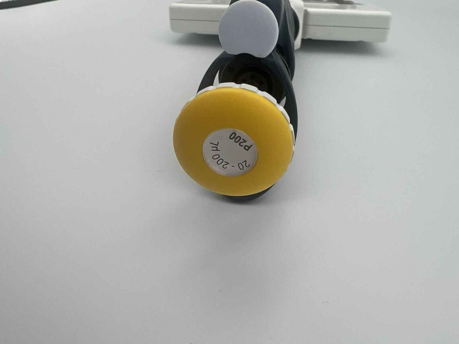 Gilson Pipetman Pipette P200 12 Channel 20-200ul - Labnob