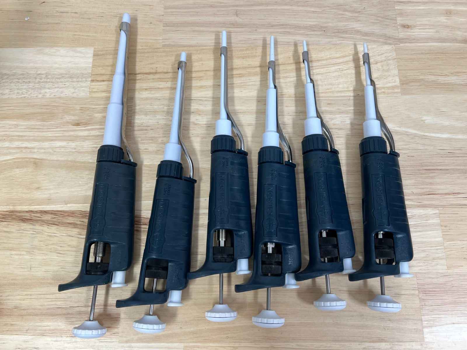 Gilson Pipetman Pipette Set P1000, 200, 100, 20, 10 & 2 uL: Calibrated New Seal