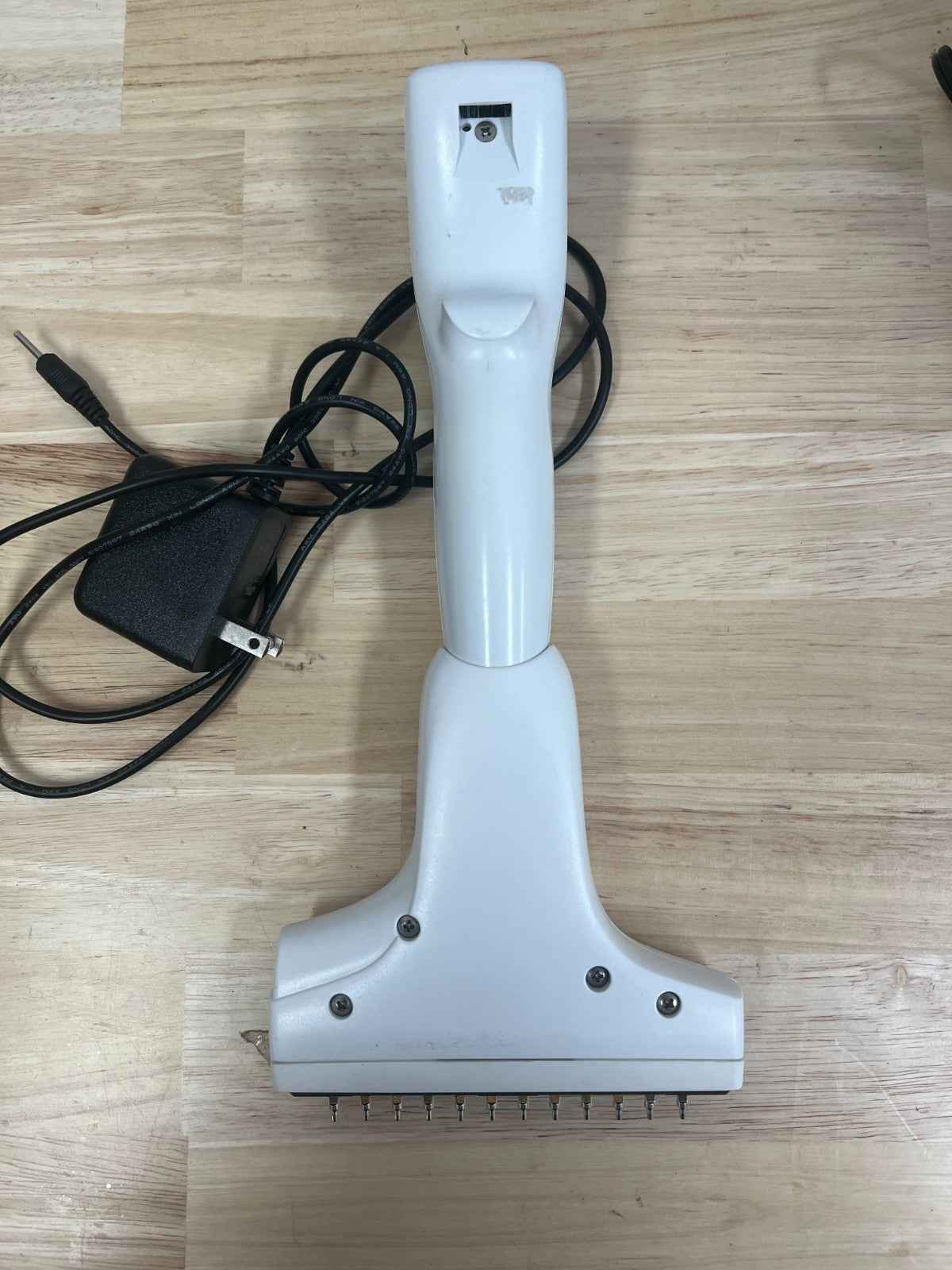 INTEGRA 12 CHANNEL 12.5 uL VOYAGER MULTI PIPETTE ELECTRONIC ADJUST WIDTH 4731