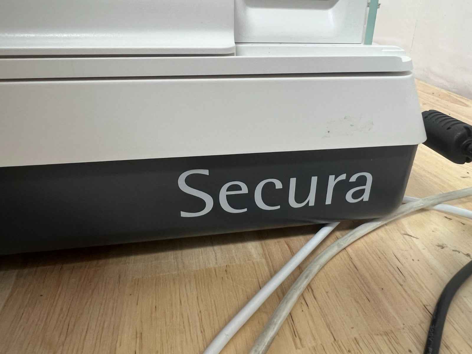 Sartorius Secura 213-1S Analytical Balance 210 g X 0.001 g Internal Cal