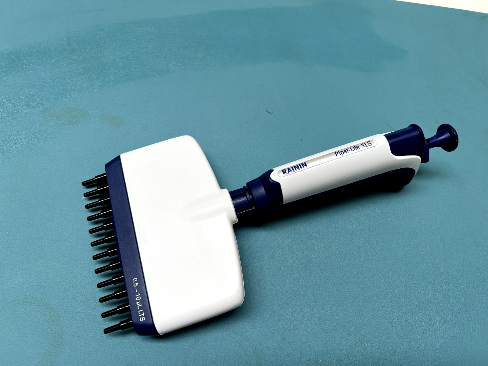 Rainin Pipet-Lite XLS LTS L10 0.5-10ul 12 Channel Pipette - Labnob