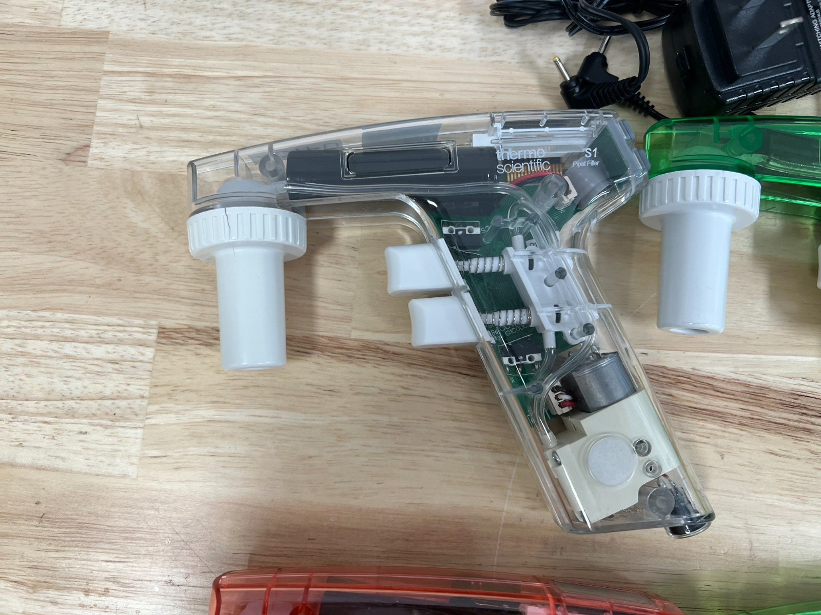 Thermo Scientific S1 Filler Electronic Serological Pipet ( bid price for 1)