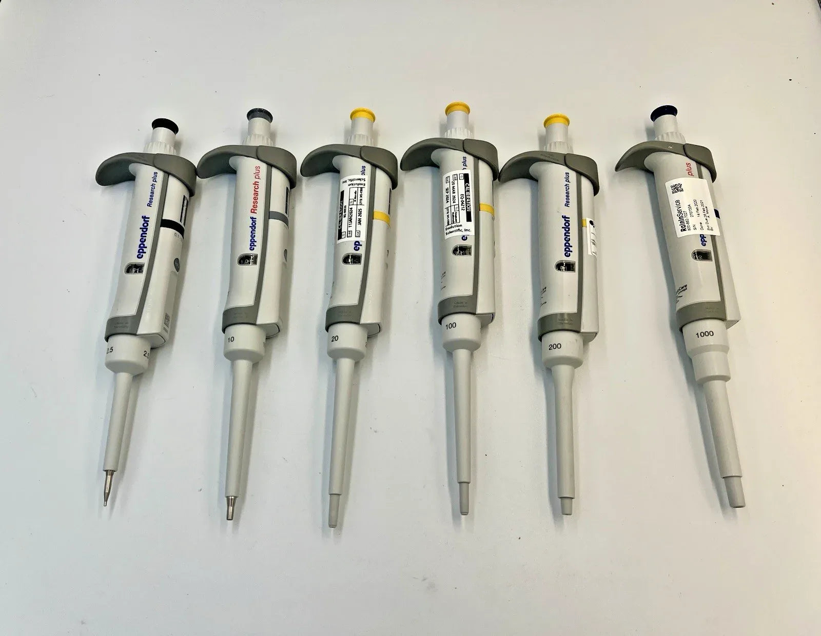 Eppendorf Pipette Set of 6 (P2.5, 10, 20, 100, 200, 1000) - New Seal & Calibration - Labnob