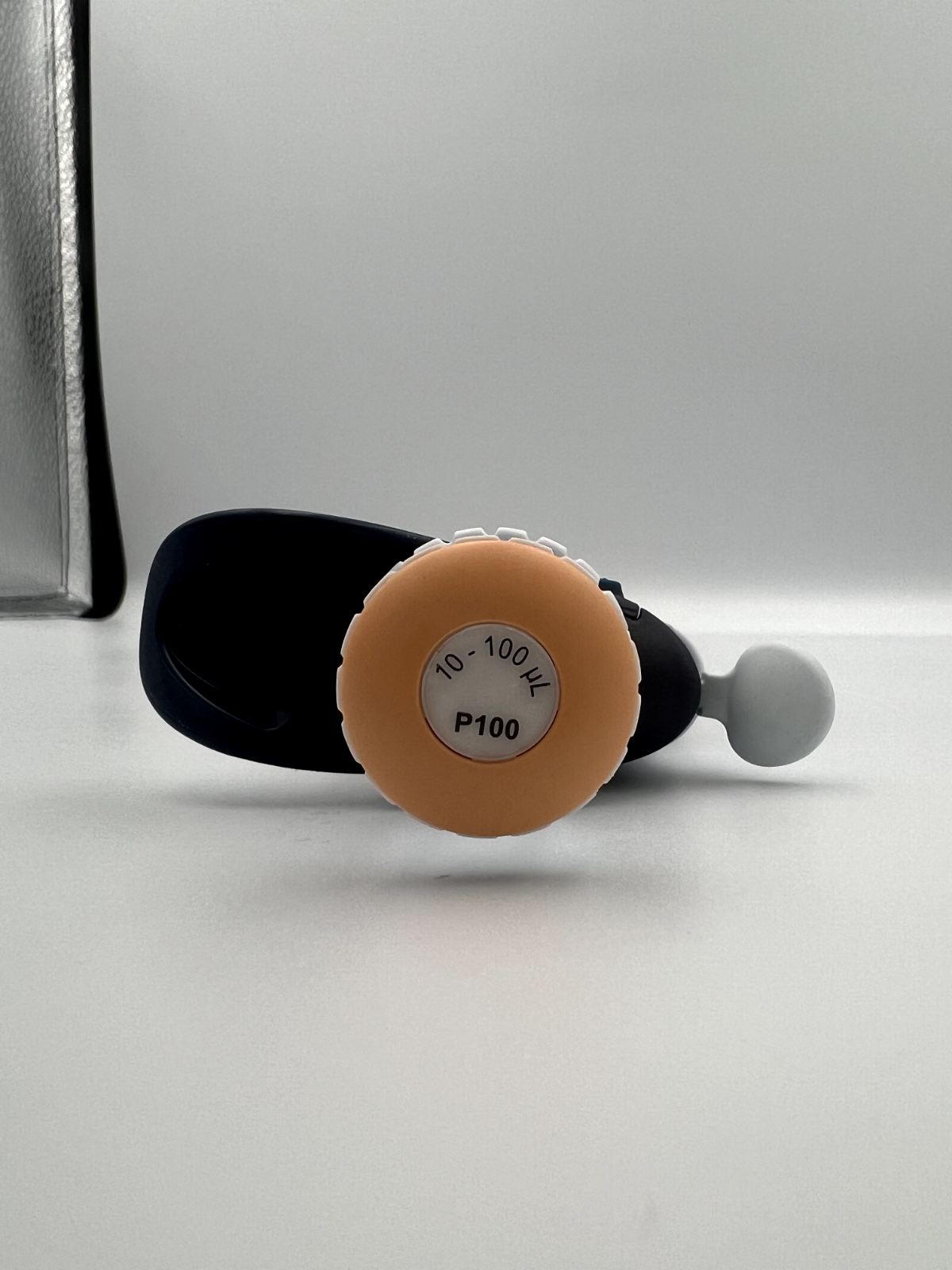 Gilson Pipetman L pipette - Labnob