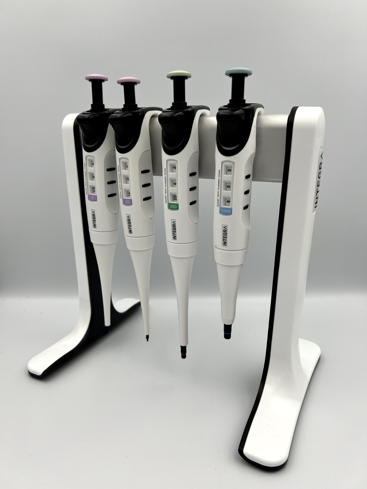 Integra EVOLVE Pipettes Set of 4 with Stand – Tested P2-20-200-1000 - Labnob