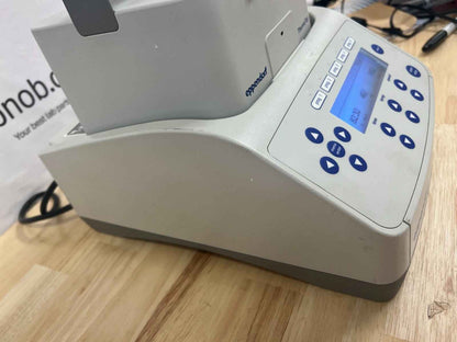 Eppendorf ThermoMixer C 5382 tested with 15ml heat block and cover, video