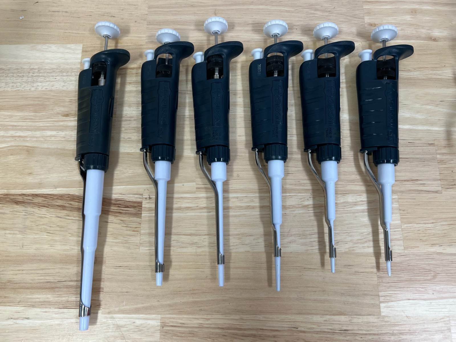 Gilson Pipetman Pipette Set P1000, 200, 100, 20, 10 & 2 uL: Calibrated New Seal