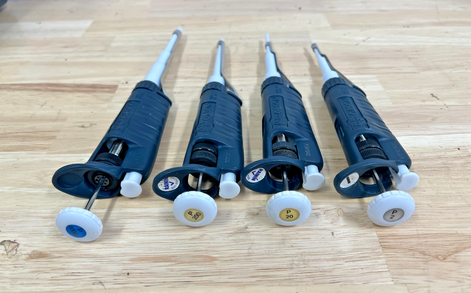 Gilson Pipetman Pipette Set | P2, P20, P200, P1000 | Cleaned and Calibrated - Labnob