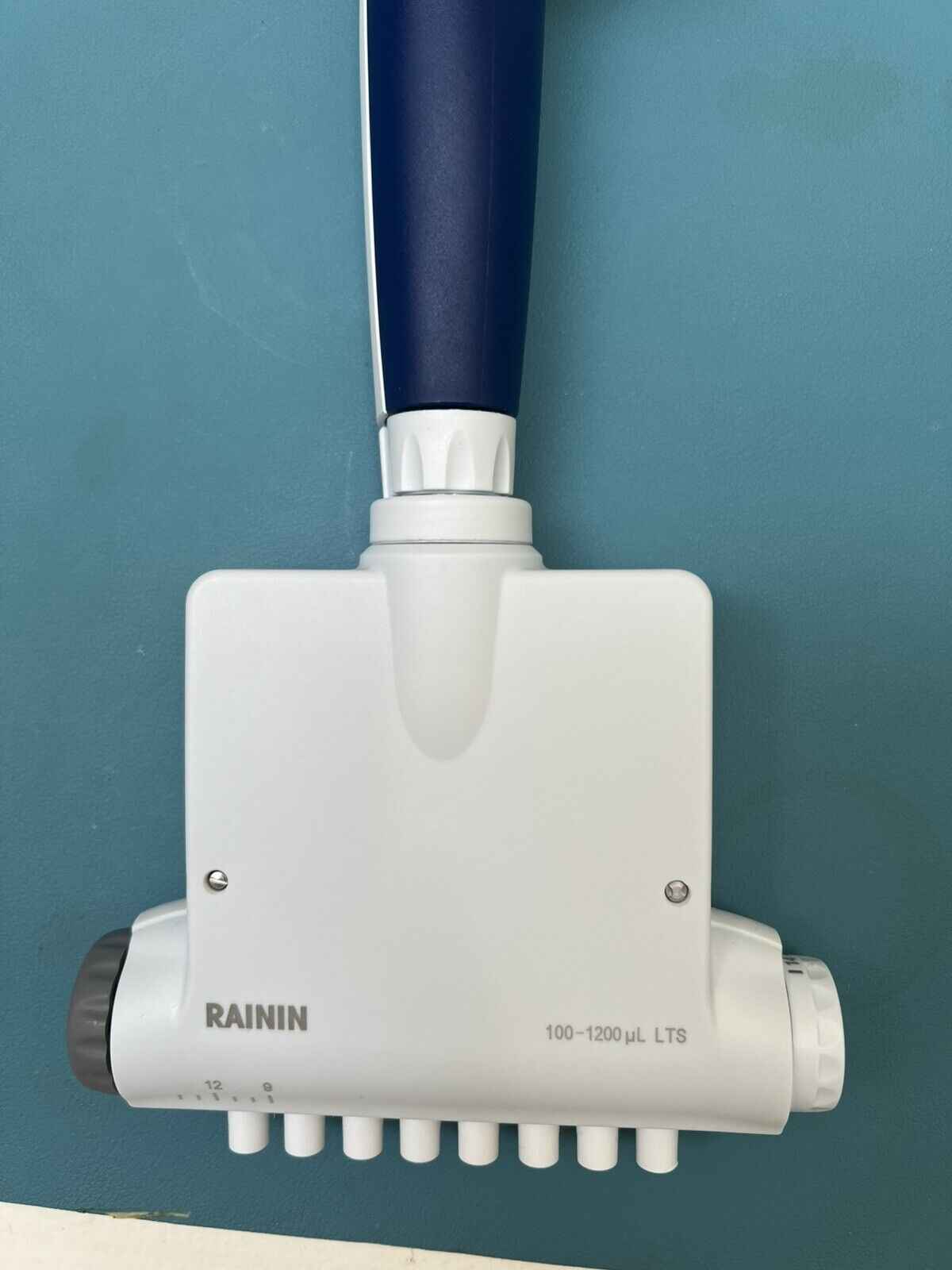 Rainin  E4 Adjustable Spacer EA8-1200XLS 8 channel Electrical pipette 100-1200ul - Labnob