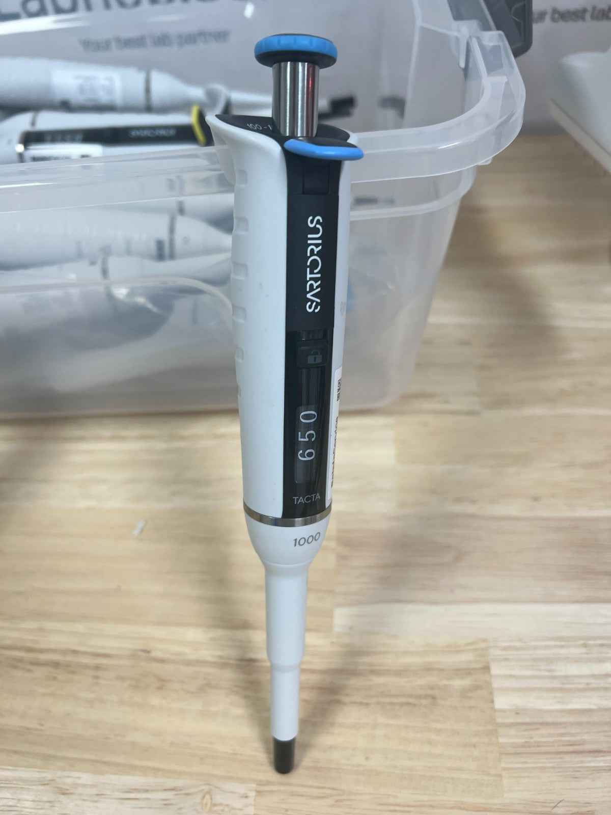 Sartorius Tacta Single-Channel, Adjustable-Volume Pipette U pick size