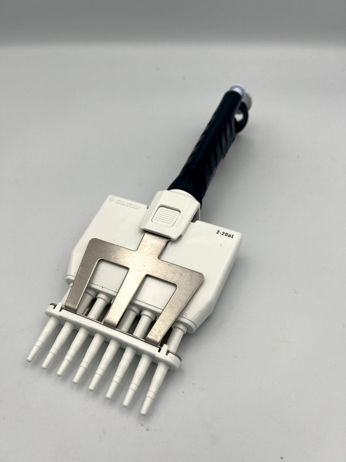 Gilson Multichannel Pipetman 8-channel  2 - 20 μL, Warrantied 30 - Labnob