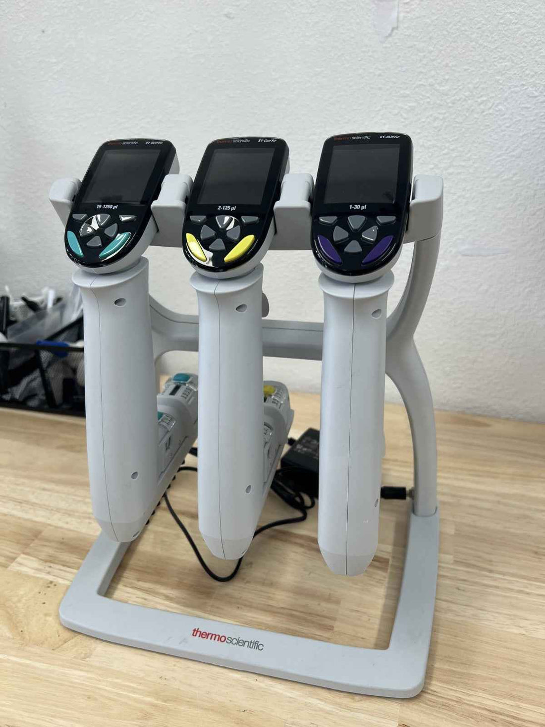 set of 3 Thermo scientific E1-cliptip equalizer 30/125/1250 ( full range) - Labnob