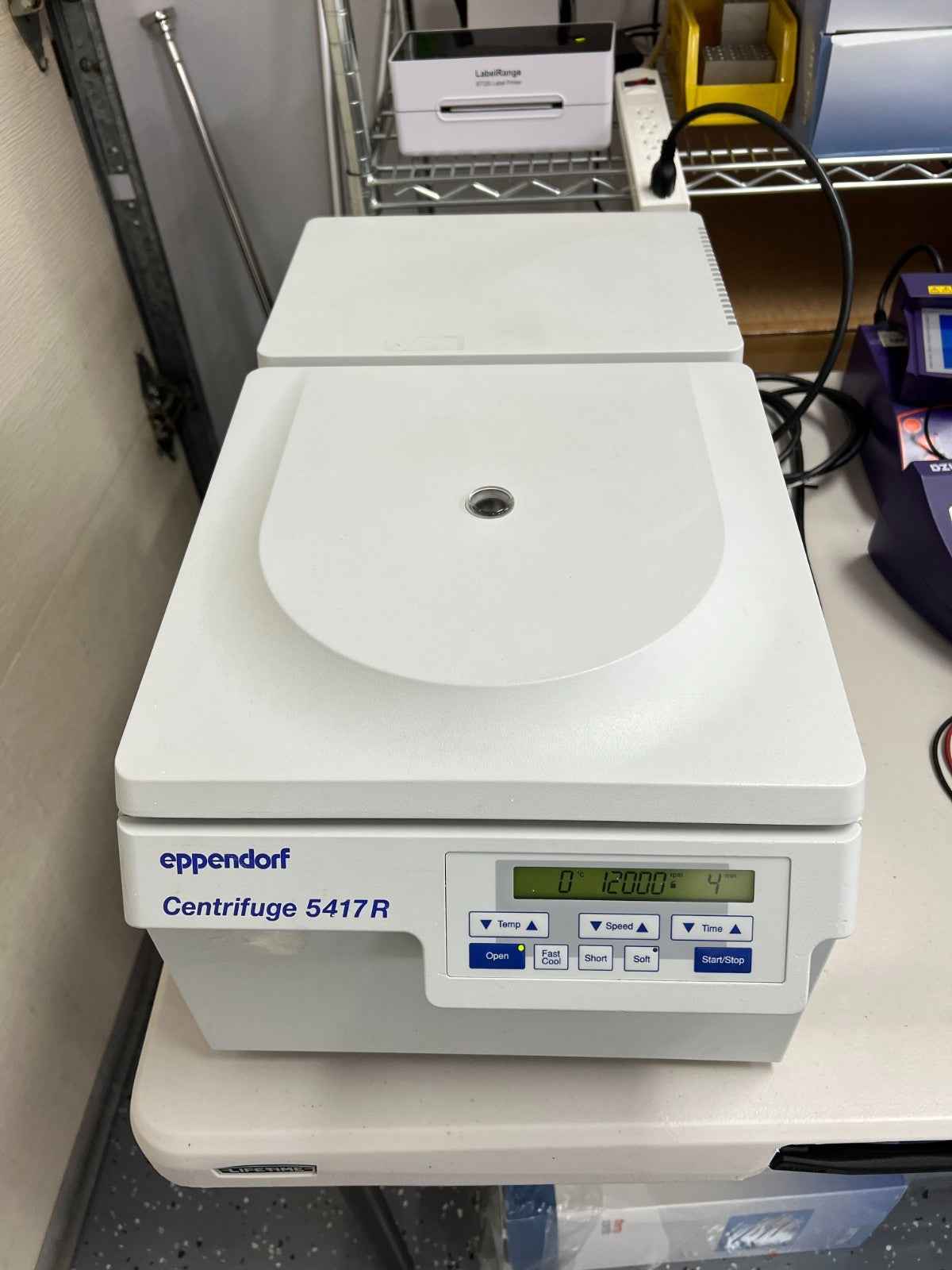 Eppendorf 5417R Refrigerated Centrifuge tested see the video