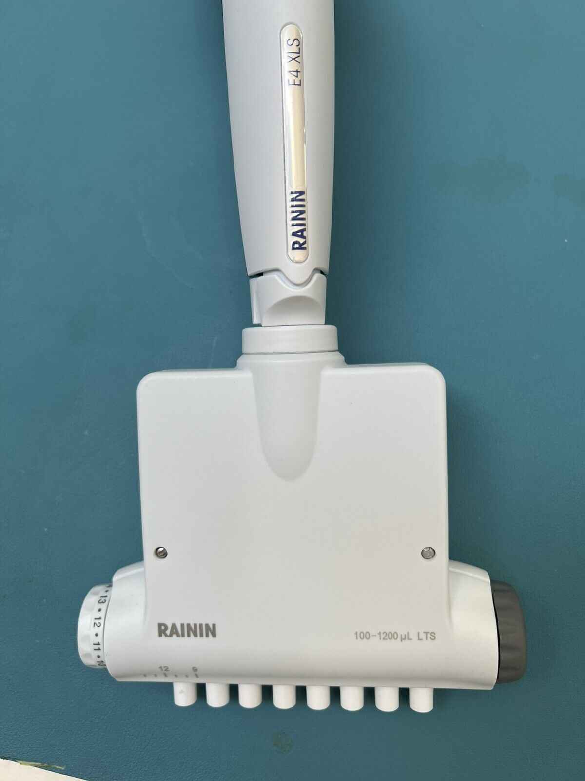 Rainin  E4 Adjustable Spacer EA8-1200XLS 8 channel Electrical pipette 100-1200ul - Labnob