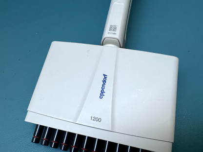 Eppendorf research plus 12 channel 120 to 1200ul pipette 3125000222 - Labnob