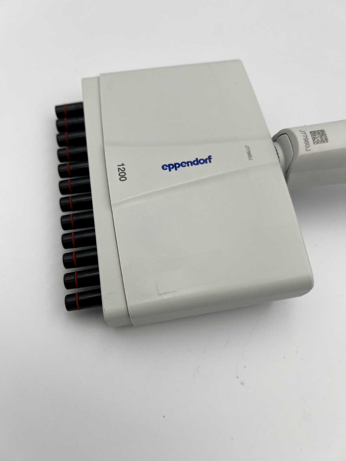 Eppendorf Xplorer plus Electronic Pipette 12-Channel 50 - 1200 uL Tested - Labnob