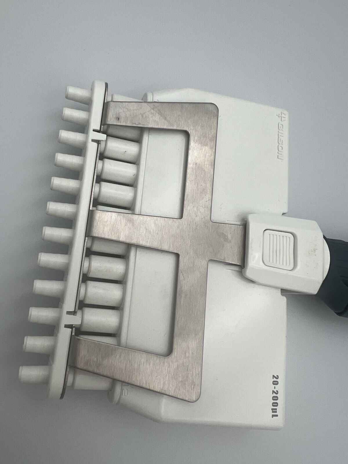 Gilson Pipetman Pipette P200 12 Channel 20-200ul - Labnob