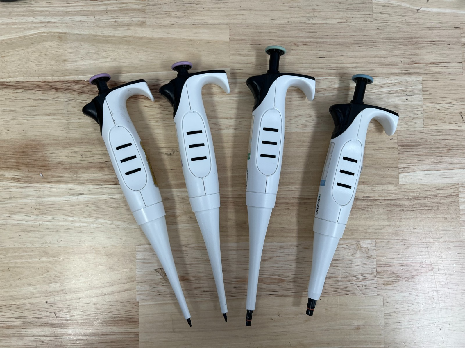 Integra EVOLVE Pipettes set of 4, tested P2 20 200 1000 Full range ( no stand)