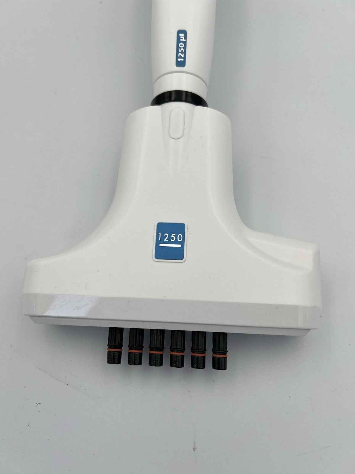 Integra Voyager Electronic Pipette 6 Channel 50-1250 ul | Part No 4764